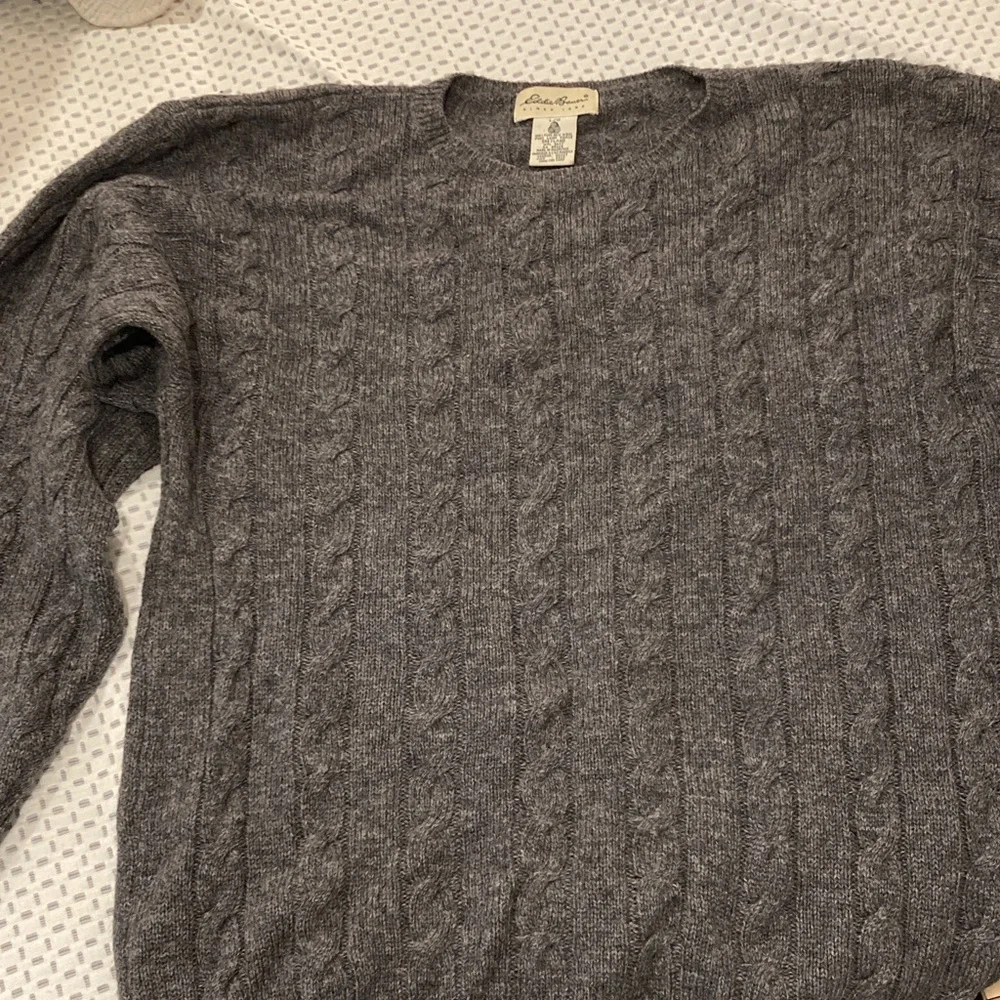 Eddie Bauer Charcoal Cable Knit Crewneck Sweater - Picture 3 of 3